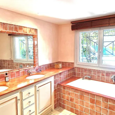 Villa-cypres-la-polynesie-giens