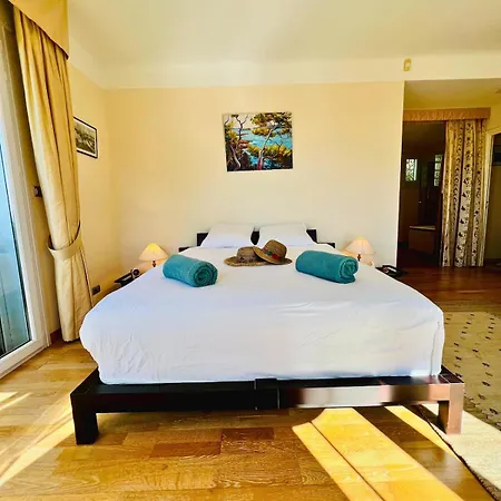 Villa Villa-cypres-la-polynesie-giens