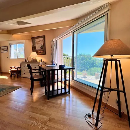 Villa-cypres-la-polynesie-giens Вилла Йер