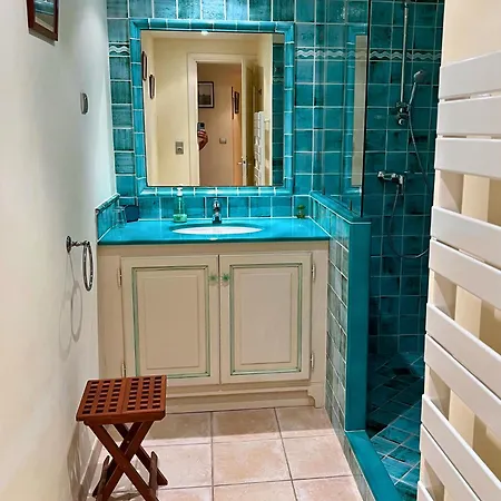 Villa-cypres-la-polynesie-giens Вилла Йер