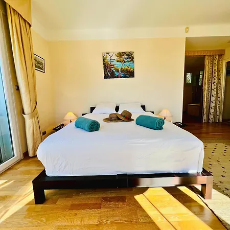 Вилла Villa-cypres-la-polynesie-giens *