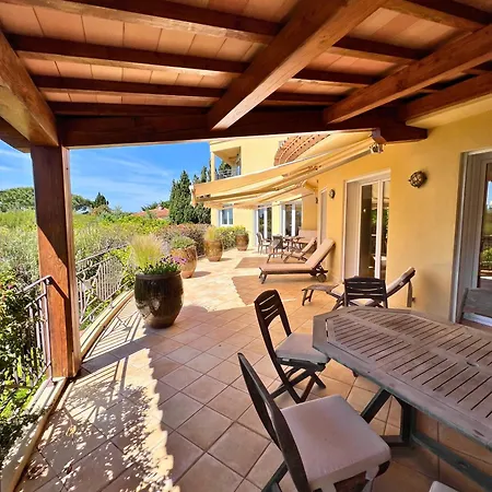 Villa-cypres-la-polynesie-giens Вилла Йер