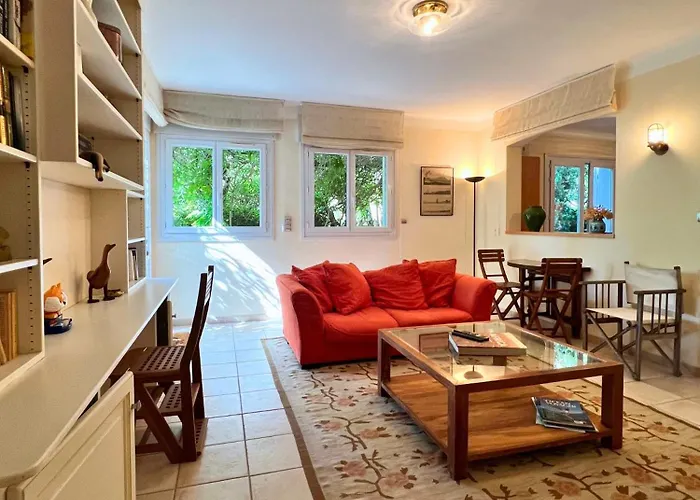 Villa-cypres-la-polynesie-giens 히에레