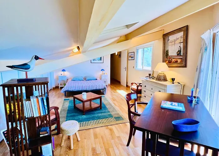 Villa-cypres-la-polynesie-giens 빌라 *