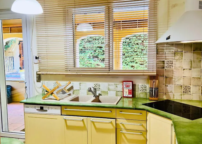 Villa-cypres-la-polynesie-giens 빌라