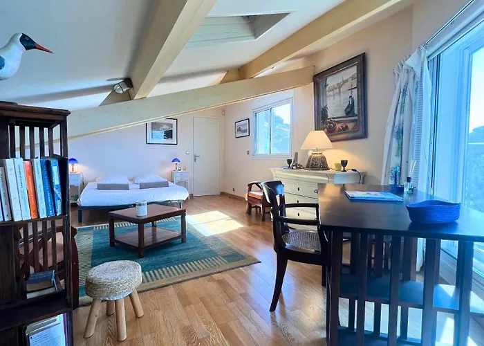 빌라 Villa-cypres-la-polynesie-giens