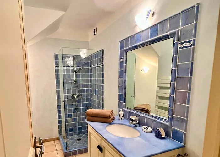 Villa-cypres-la-polynesie-giens 빌라 *